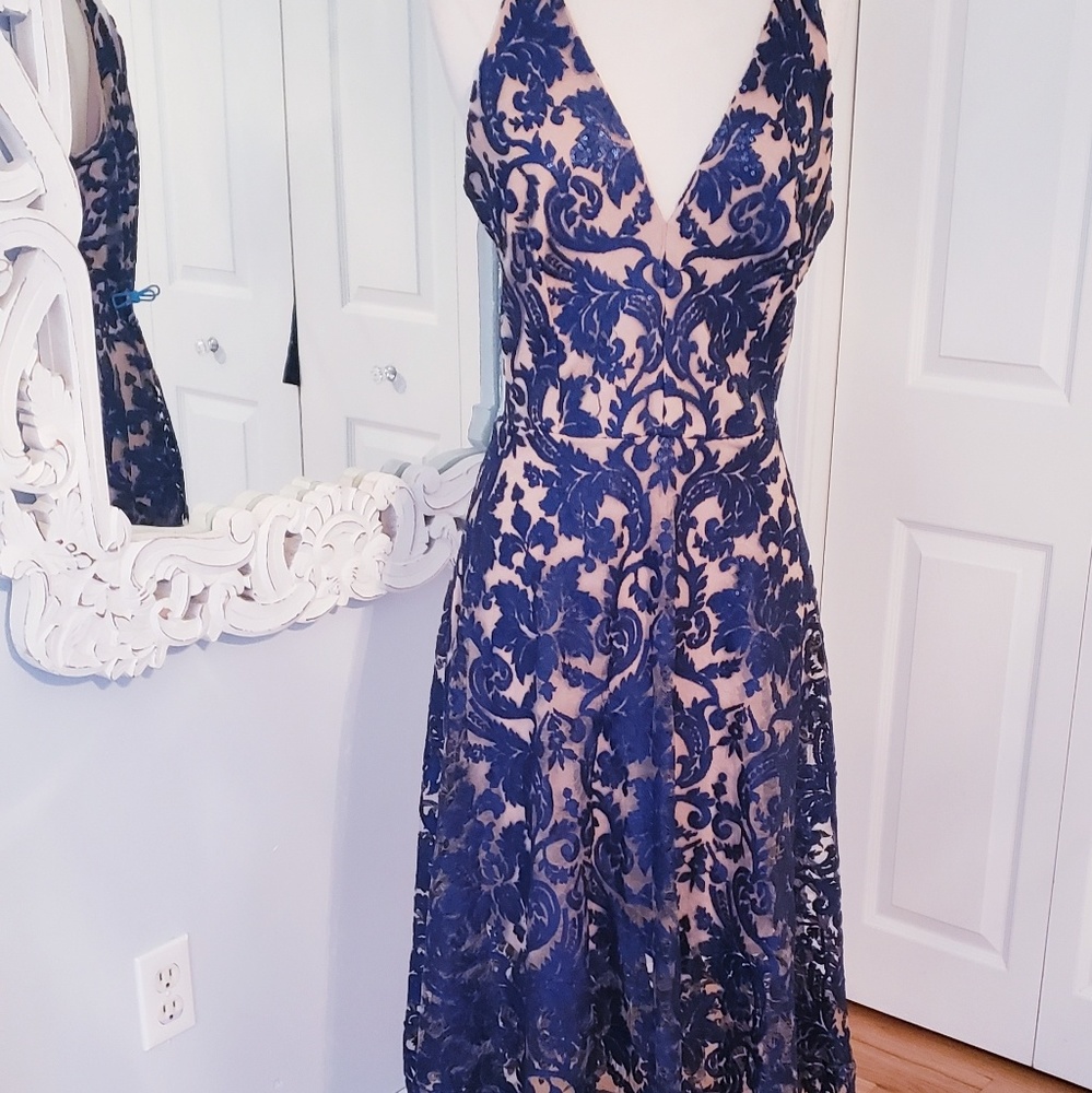 STUNNING dress